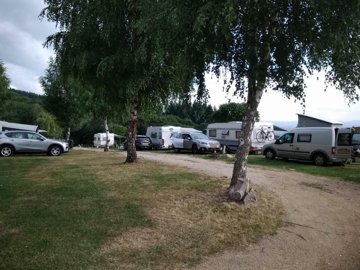 Camping Le Montbartoux Vollore-Ville Eksteriør billede